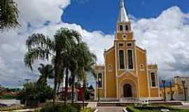 Mandirituba - Mandirituba-PR-Praa e Matriz do Senhor Bom Jesus-Foto:Cezar Mario Rech