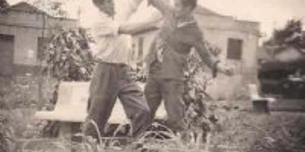 Foto tirada em 1959 Brincadeira de estudantes, Por Leonisio de Andrade