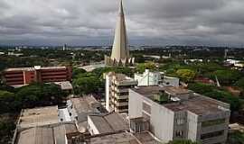 Maring - Maring-PR-Centro da cidade com vista da Catedral-Foto:Paulo Yuji Takarada