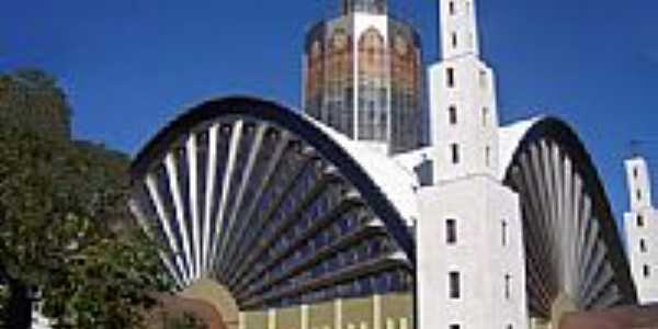 Catedral de SantAna em Ponta Grossa-Foto:Vicente A. Queiroz