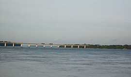 Porto Camargo - Porto Camargo-PR-Ponte sobre o Rio Paran-Foto:ANTONIO CARLOS CAVALHEIRO 