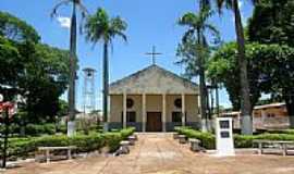 Santo Antnio do Caiu - Praa e Igreja de Santo Antnio em Santo Antnio do Caiu-Foto:Jos Miguel dos Sant