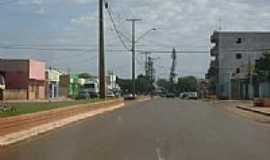 So Pedro do Iguau - Avenida central em So Pedro do Iguau-PR-Foto:Artemio C.Karpinski