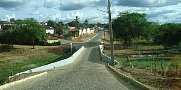 Irajuba-BA-Ponte sobre o Rio Jiquiri na entrada da cidade-Foto:www.DistribuidorForever.com.