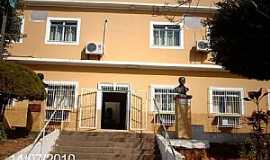 Bom Jesus do Itabapoana - Bom Jesus do Itabapoana-RJ-Prefeitura Municipal-Foto:Sergio Falcetti