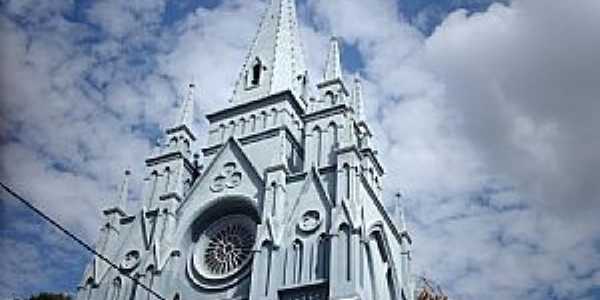 Bom Jesus do Itabapoana-RJ-Igreja do Senhor Bom Jesus Cruxificado e Imaculado Corao-Foto:Sergio Falcetti 