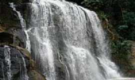 Cambuci - Cachoeira foto por Jeferson Vasconcellos (Panoramio)
