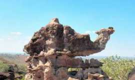 Itaet - Pedra do Camelo na cachoeira bom jardim em colonia municipio de Itaet Bahia, Por Val Marques