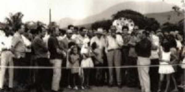 Inaugurao de ponte em carabuu, Por Carabuu