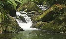 Conceio de Jacare - Cachoeira Poo Encantado foto por Laerso Junior 