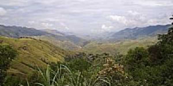 Montanhas na regio de Conrado-Foto:EdsonRibeiro