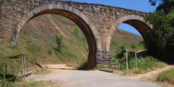 Ponte dos Arcos, Por eloisa elena machado dos santos