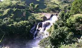 Glicrio - Glicrio-RJ-Cachoeira do Roncador-Foto:Duan Siqueira