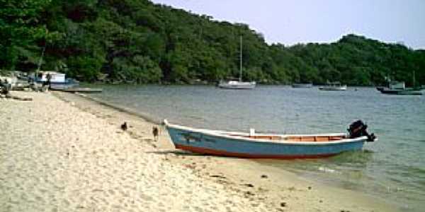 Itagua-RJ-Praia do Sul na Ilha dos Martins-Foto:Tony Borrach