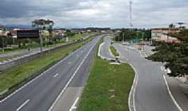 Itatiaia - Rodovia Presidente Dutra em Itatiaia-Foto:ltalds