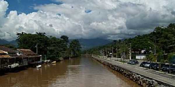 Paraty-RJ-Canal do Rio Perequ-Au-Foto:Josue Marinho