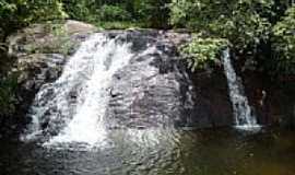 Penedo - Cachoeira em Penedo-Foto:Plnio Folego