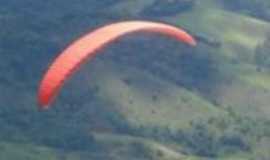 Porto Velho do Cunha - Salto de Paraglider morro do Chapu do Sol, Por Felipe 