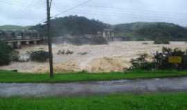 Porto Velho do Cunha - Cheia do Rio Paraiba do Sul na Represa de Ilha dos Pombos, Por kenny barbosa