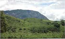 Porto Velho do Cunha - rio angu e ao fundo a pedreira da prata, Por Junior Fajardo