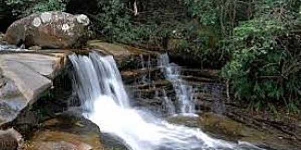 Sana-RJ-Cachoeira do Camping 7 Quedas-Foto:deixadefrescura.com 