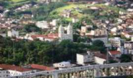 Valena - Vista da matriz de N.S.da Glria com a cidade ao fundo, Por Mrcia Silva