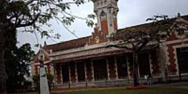 Fundao Educacional Severino Sombra, antiga Estao de Vassouras-RJ-Foto:Sergio Falcetti