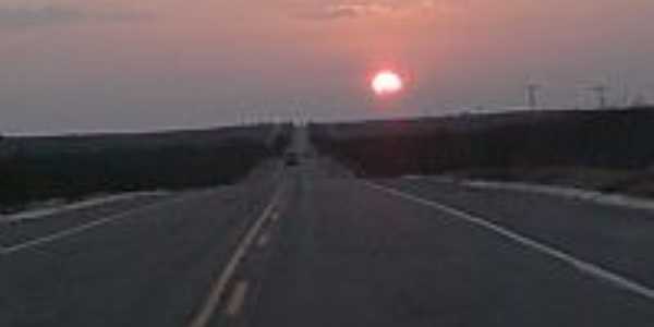 Pr do Sol na Rodovia em  So Tom-RN-Foto:Reginaldo Junior