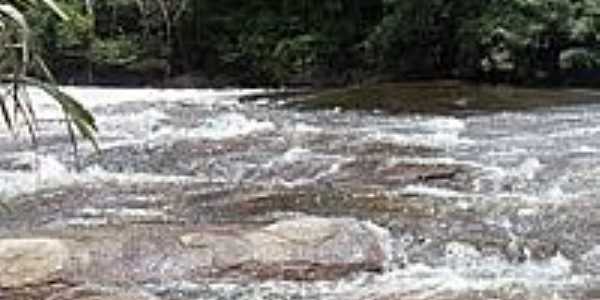 Corredeira no Rio Preto em Candeias do Jamari-Foto:Joo Henrique Rosa