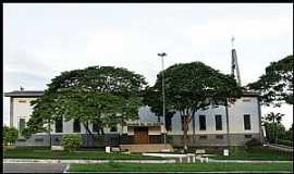 Jaru - Jaru-RO-Vista lateral da Igreja de So Joo Batista-Foto:Nlio Oliveira