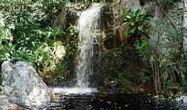 Jacobina - Jacobina-BA-Cachoeira do Povoado Cocho de Dentro-Foto:Jarryer JP