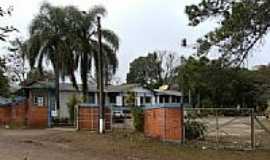 Alto da Unio - Escola Estadual Madre Stanisl em Alto da Unio-Foto:Cesar Lopes