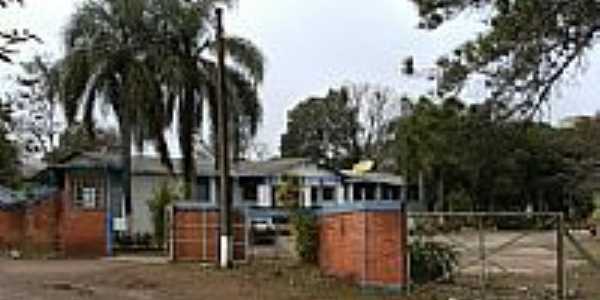 Escola Estadual Madre Stanisl em Alto da Unio-Foto:Cesar Lopes