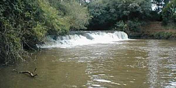 Boa Vista do Incra-RS-Cachoeira do Rio Inga-Foto:www.boavistadoincra.rs.