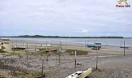 Jiribatuba - Jiribatuba-BA-Barcos na praia-Foto:www.praias-360