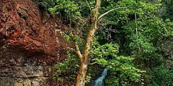 
Gruta Nossa Senhora de Lourdes