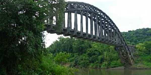 Clara-RS-Ponte Ferroviria sobre o Rio Toropi-Foto:alepolvorines 