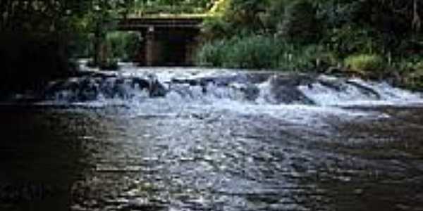 Rio das Almas em Colnia das Almas-Foto:Fbio Lucca