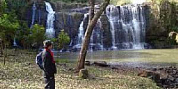 Cascata no Rio Comanda-Foto:gilbertolemos 