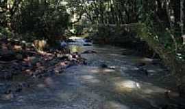 Dois Irmos das Misses - Cachoeira do Bressan-por sfalena