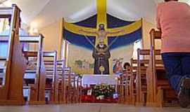 Faxinal do Soturno - Interior da Igreja de Padre Pio