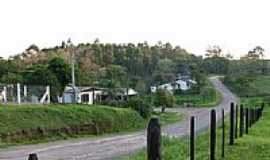 Fazenda Fialho - Estrada-Foto:felipemlopes 