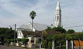 Feliz - Fundos da Igreja de Santa Catarina-Foto:Rene Hass[SkyscraperCity]