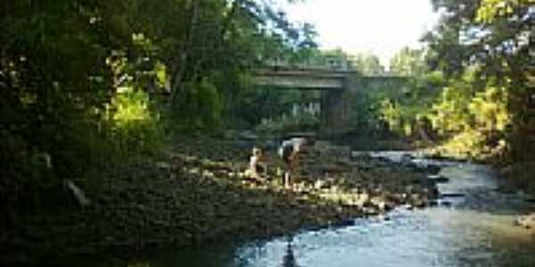 Ponte em Formosa-Foto:Rattoxodo