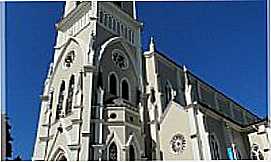 Garibaldi - Igreja Matriz de So Pedro em Garibaldi-RS-Foto:Roberta Soriano