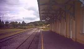 Garibaldi - Plataforma da Estao Ferroviria de Garibaldi-RS-Foto:juli_mpotter