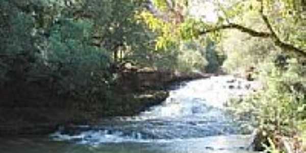 Cascata dos Scherer, em Giru 