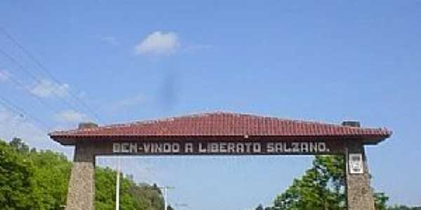 Portico de Liberato Salzano-RS - por rscariot