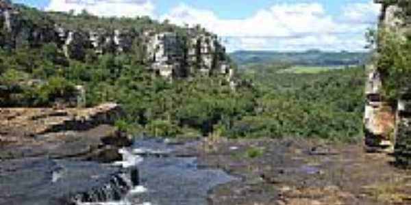 Em cima da cascata-Foto:Bitomaria