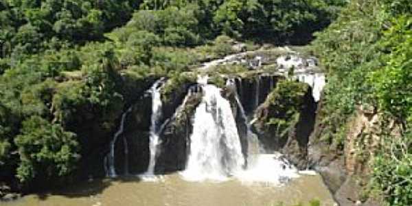 Nova Prata-RS-Cascata da Usina na Floresta Municipal,junto ao Parque Caldas de Prata-Foto:www.novapratars.com.br